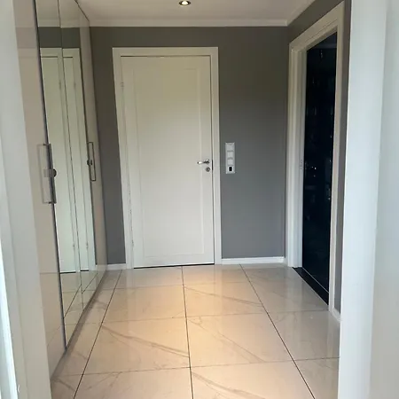 Flott Enebolig I Rekke Til Leie דירה Gjerdrum